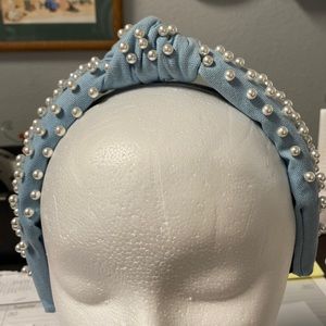 Lele Sadoughi Light Blue Pearl Knotted Headband.